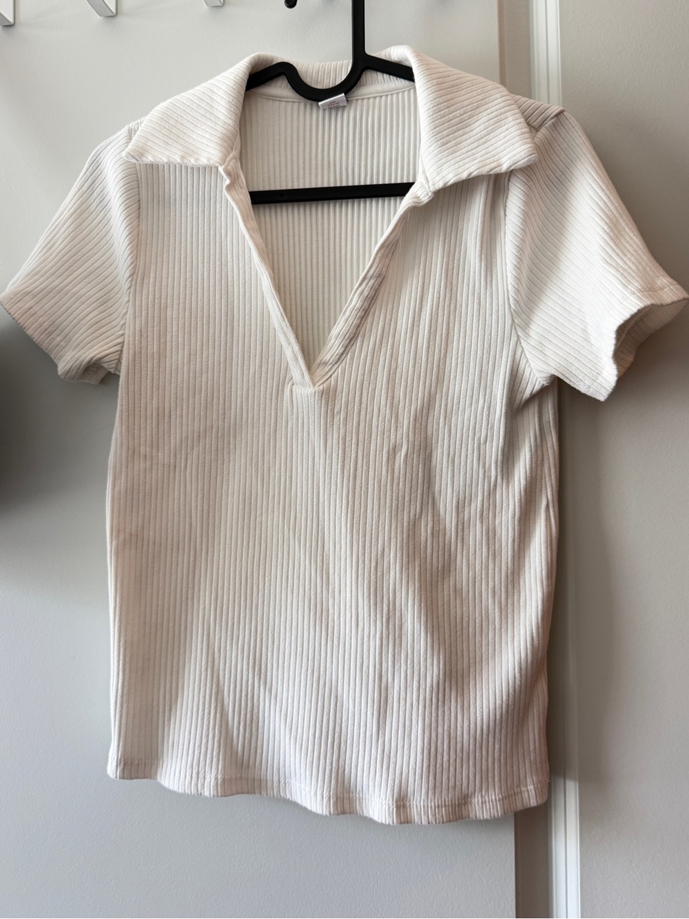 Old Navy Ribbed Short Sleeve Top in Off-White